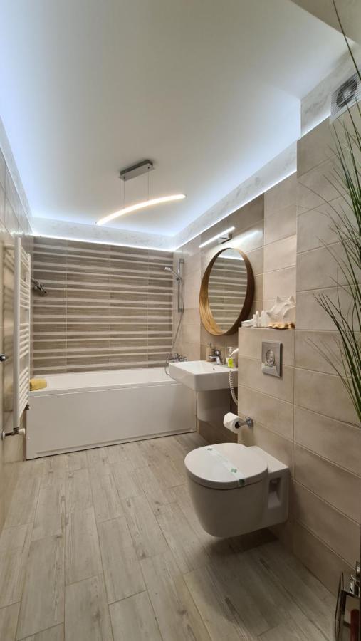 Apartment Alonisos Lux Брашов Екстериор снимка