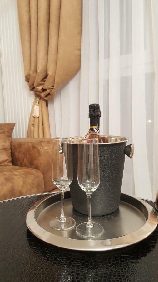 Apartment Alonisos Lux Брашов Екстериор снимка