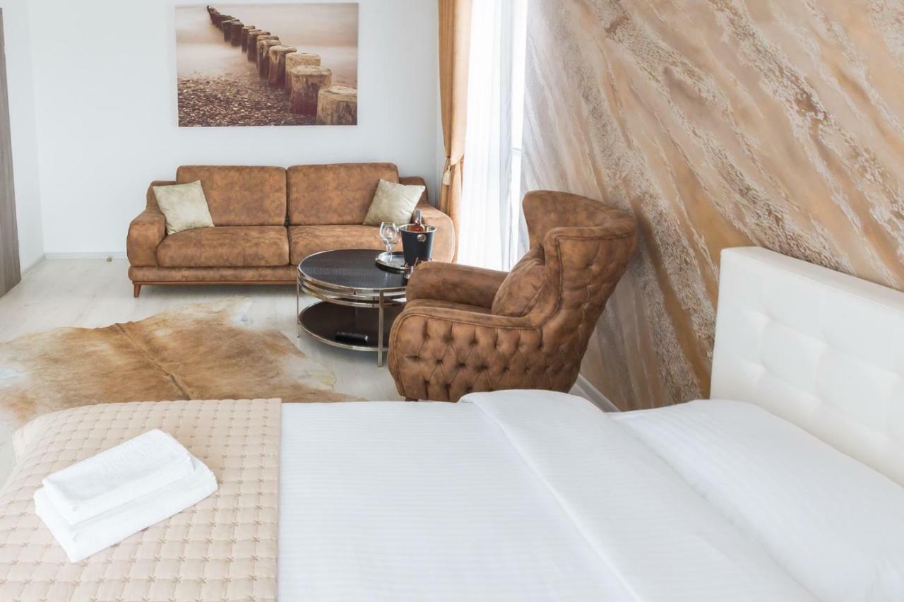 Apartment Alonisos Lux Брашов Екстериор снимка
