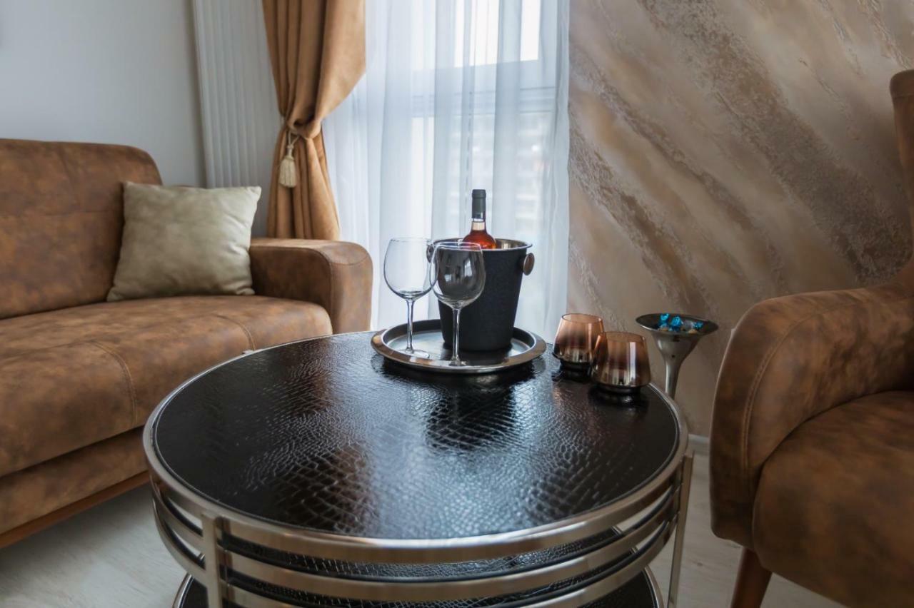 Apartment Alonisos Lux Брашов Екстериор снимка