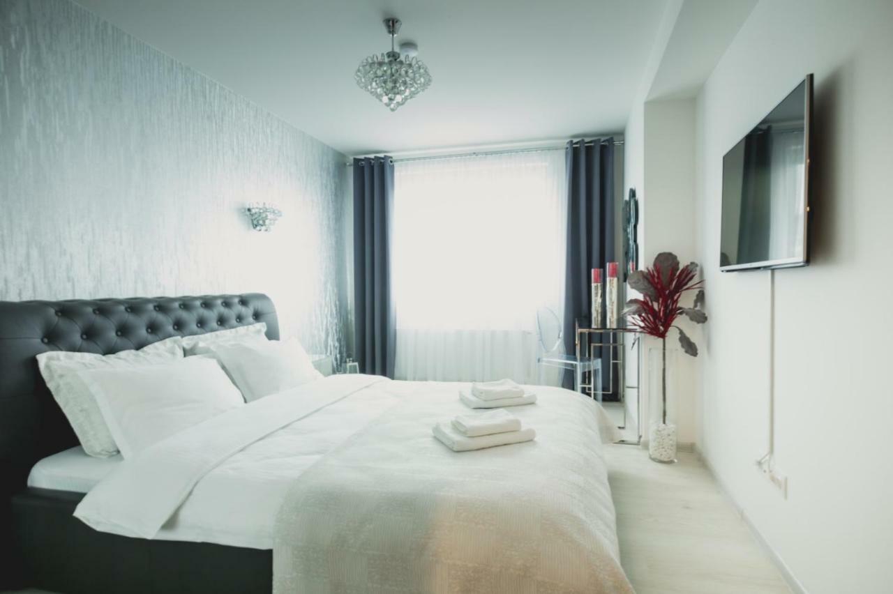 Apartment Alonisos Lux Брашов Екстериор снимка