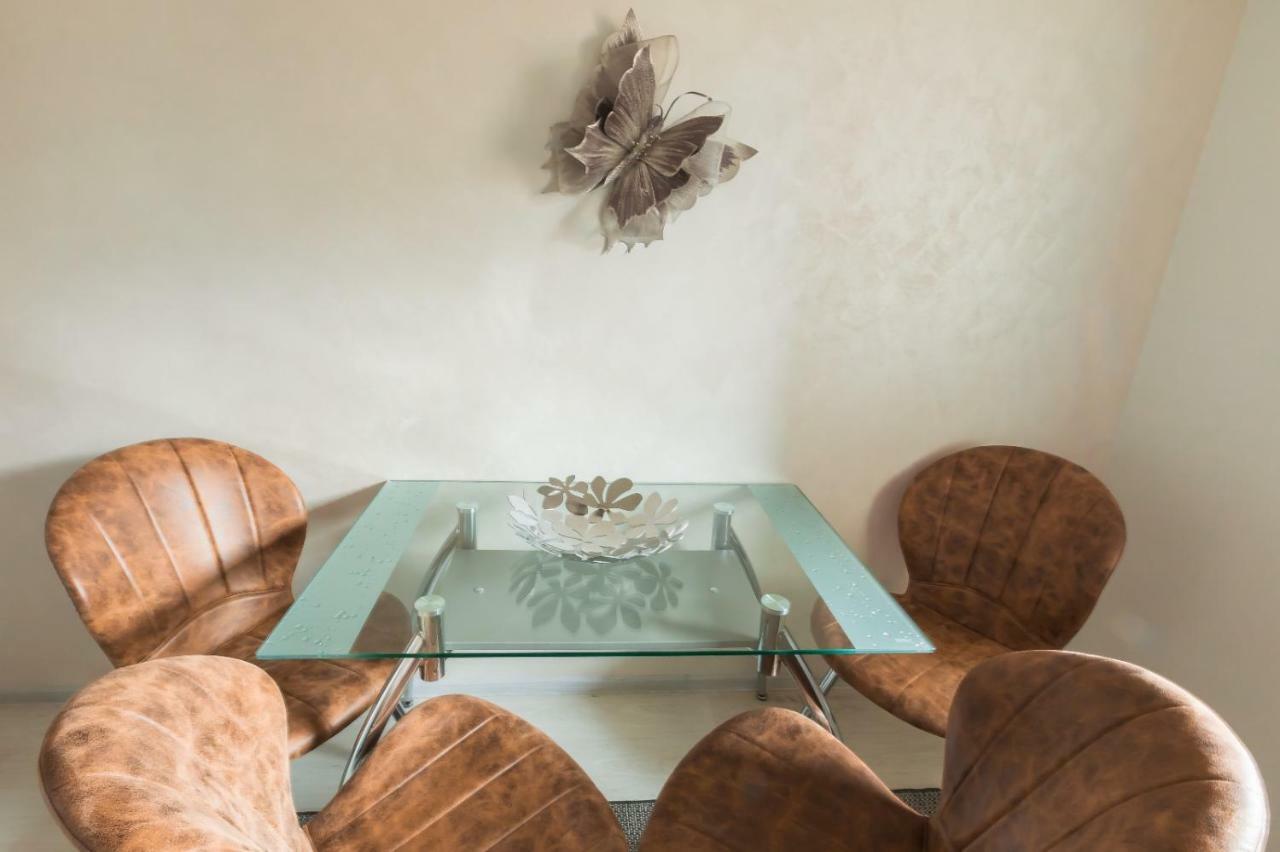 Apartment Alonisos Lux Брашов Екстериор снимка